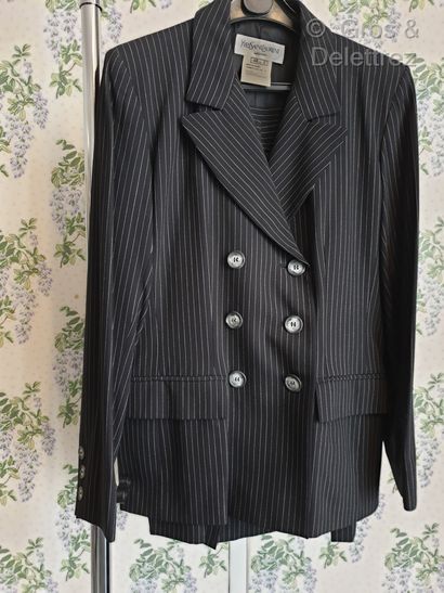 null Yves Saint Laurent Variation Skirt suit in black wool and viscose with white...