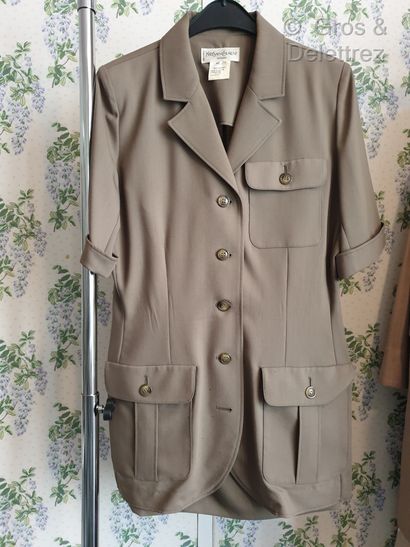 null Yves Saint Laurent Variation Khaki green outfit, consisting of a long jacket,...