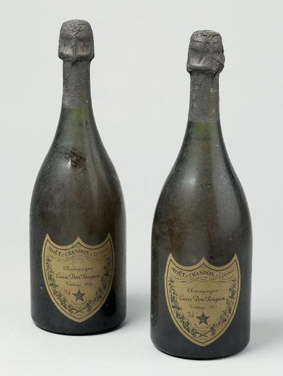  2 Bouteilles CHAMPAGNE "Dom Pérignon", Moët & Chandon 1973