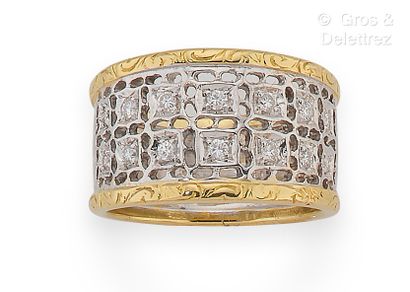 null Openwork white gold "Bandeau" ring set with brilliant-cut diamonds. The pavement...