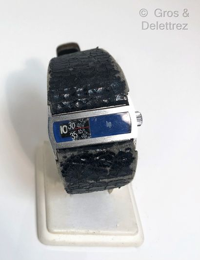 LIP F. de Baschmakoff / 42882 Blue, circa 1970. Chromed steel wristwatch Jumping...