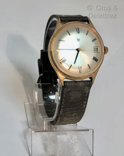 LIP Wrist watch in gold-plated steel, round case 34 mm, silver dial with Roman numerals,...