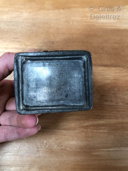 null LYONNAIS (?) - Square pewter Holy Oil box for the Extreme Unction with dome...