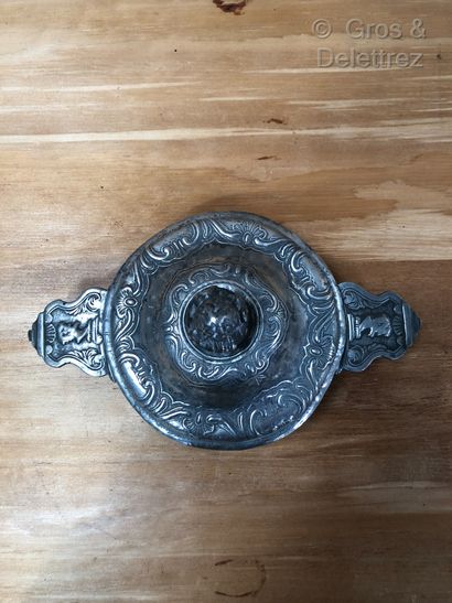 BORDEAUX - Pewter ECUELLE with console ears...