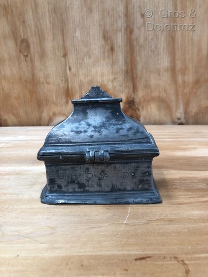FRANCE - Rectangular pewter box with a molded...