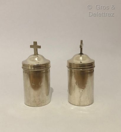 null Pair of silver ampoules with holy oils engraved SC and OS, the lids surmounted...