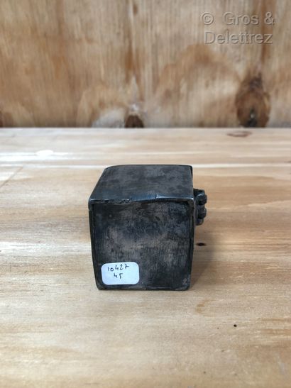 null FRANCE - Small square pewter Holy Oil box with pyramidal lid. Dimensions : 5,2...