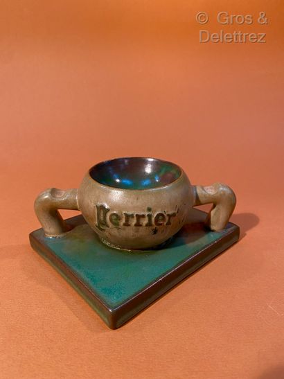 null Advertising ashtray in stoneware enamelled ochre and green Perrier.



12 x...