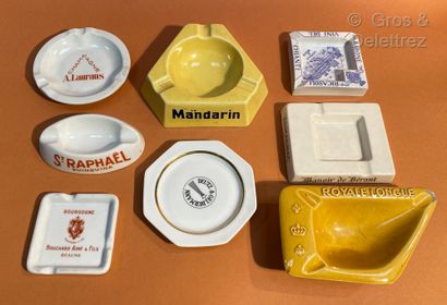 null Lot of eight porcelain and earthenware ashtrays with the marks Le mandarin ;...