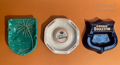 null Lot of nine advertising ashtrays in earthenware and porcelain of which the marues...