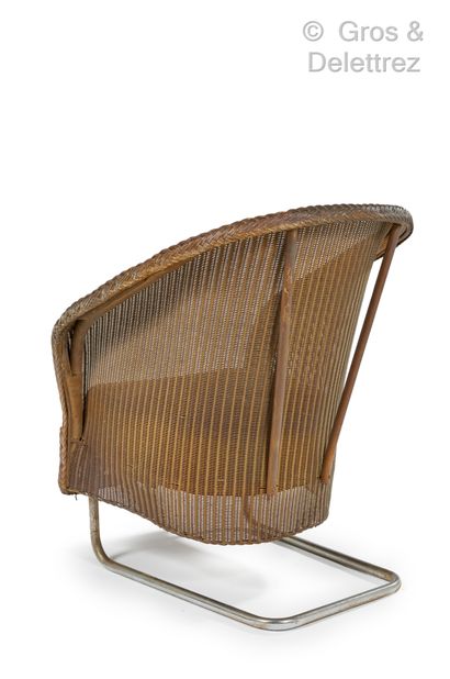 null W.LUSTY & SONS, Lloyd Loom Furniture, attributed to

Rattan and chromed tubular...
