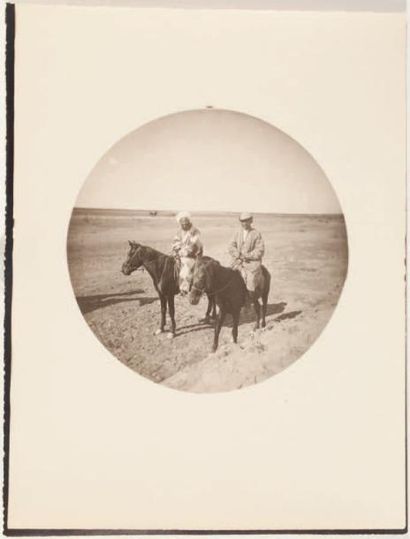 Paul Nadar (1856-1939) Voyage au Turkestan. Août-Novembre 1890. 21 épreuves argentiques...