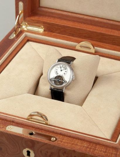 BREGUET TOURBILLON PLATINE REF: 3357 N°1026 VERS 2007. Rare et magnifique montre...