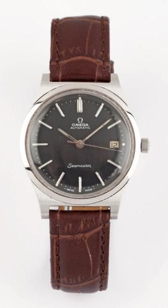 OMEGA SEAMASTER VERS 1970 Montre bracelet en acier. Boîtier tonneau, fond vissé....