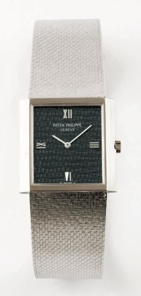 PATEK PHILIPPE EXTRA PLATE REF: 3571-1 N° 2728577 VERS 1970 Belle montre bracelet...