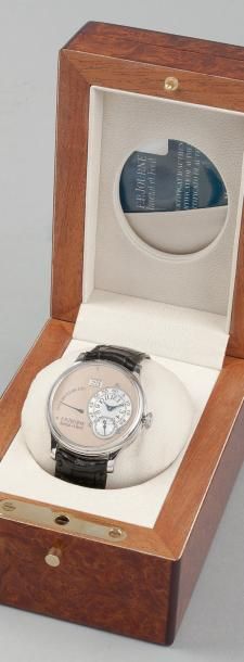 F. P. JOURNE OCTA RESERVE N° 025/01A VERS 2001 Très belle montre bracelet en platine....