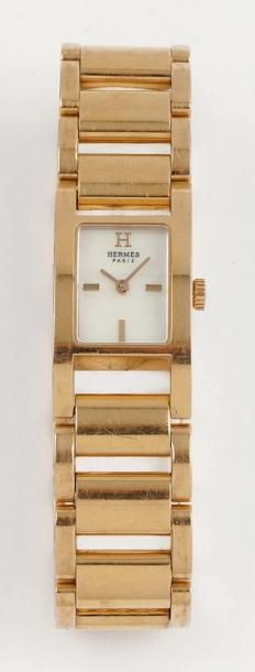 HERMES N° 2498058 VERS 2000 Belle montre bracelet de dame en or rose. Boîtier rectangle...