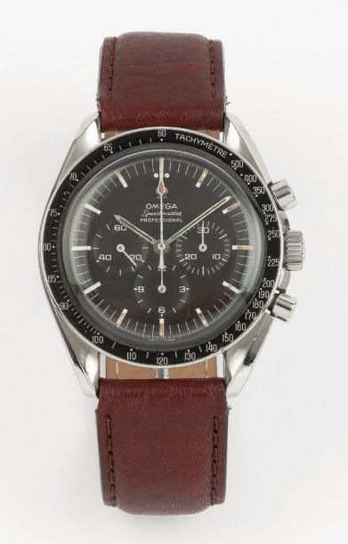 OMEGA SPEEDMASTER REF: 145012 VERS 1967 Chronographe bracelet en acier. Boîtier rond,...