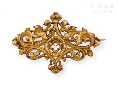 WIESE Yellow gold brooch carved and openworked with a neoclassical decoration with...