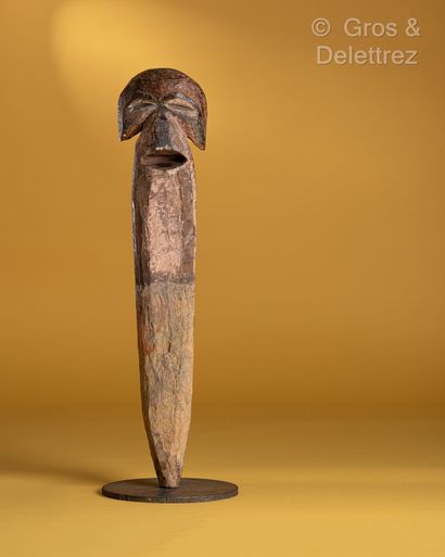 null Object : Musical instrument

Ethnic group: Tsogho

Description: Musical instrument...