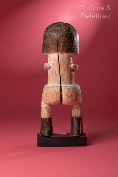 null Object : Statue

Ethnicity: Puvi

Description: Statue with white and brown pigments.

Material...