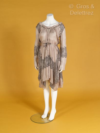 null MARNI - Robe ample en pongé de soie taupé imprimé d'un motif noir Art Nouveau,...