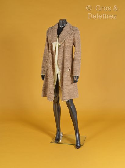 null MARNI - Beige tweed coat, lined with water green satin with floral pattern,...