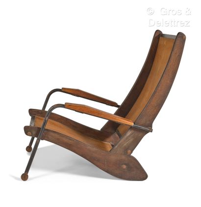 Jean PROUVÉ (1901-1984) Fauteuil modèle “Visiteur FV22” dit aussi “Kangourou”, structure...