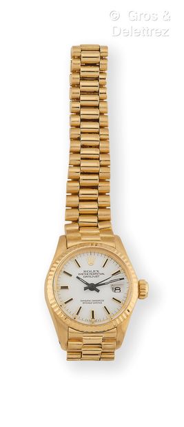 ROLEX « Datejust » — Bracelet-montre de dame en or jaune, boîtier rond (25 mm), cadran...
