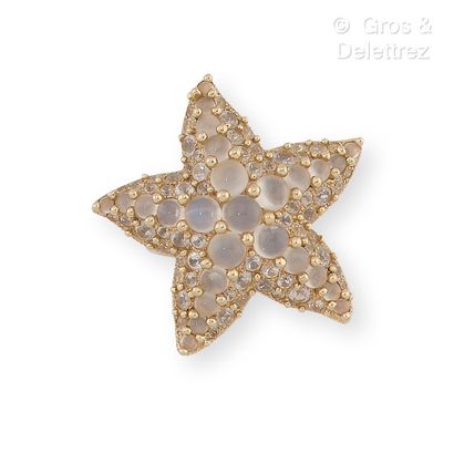 POMELLATO "Mermaid" ring - Yellow gold ring forming a starfish, set with moonstones...