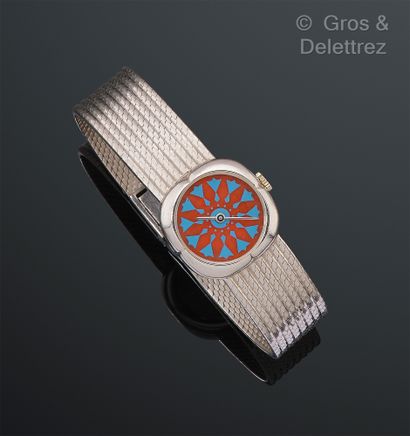 GERALD GENTA Wrist watch in white gold, cushion dial (22 x 22 mm), red and blue enamel...