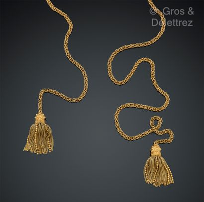 HERMES « Sautoir créole » – Rare collier cravate en or jaune torsadé, terminé par...