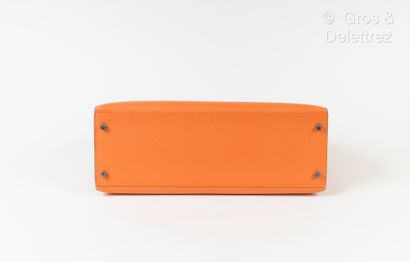 HERMES Paris made in France Year 2007 - "Kelly Sellier" bag 36 cm in orange Epsom...