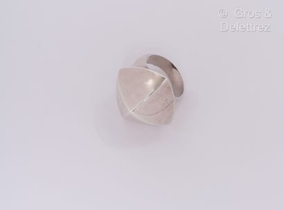 HERMES Paris Made in France Bague « Collier de Chien Rock» en argent 925 millièmes....