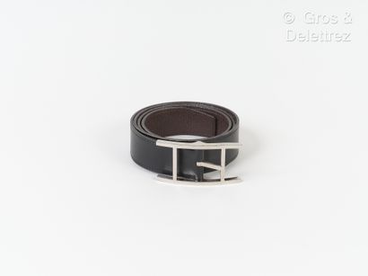 HERMES Paris Made in France Ceinture double face 30 mm, l’une en cuir lisse noir,...