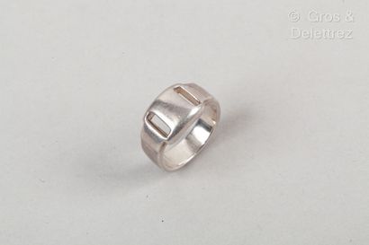 HERMES Paris Silver ring 925 thousandths enclosing a rectangular motif. Pds: 5,5...