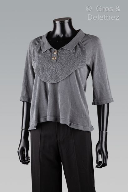 CHANEL Grey knit polo shirt, small collar highlighted by an openwork knit ruffle,...