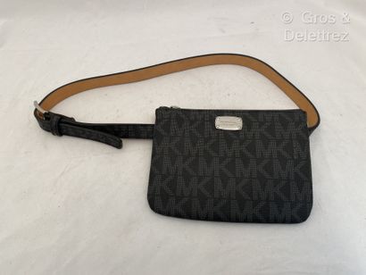null MICHAEL KORS 18 cm belt pouch in grey canvas with MK logo. TBE