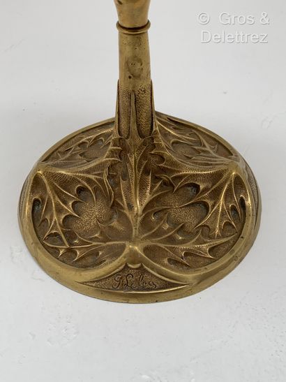 null George LELEU 



Oil lamp base in gilt bronze