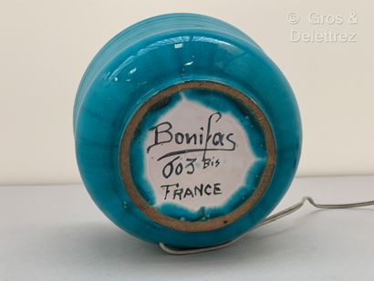 null Paul BONIFAS (1893-1967) 


Lampe en céramique émaillée bleu turquoise à panse...