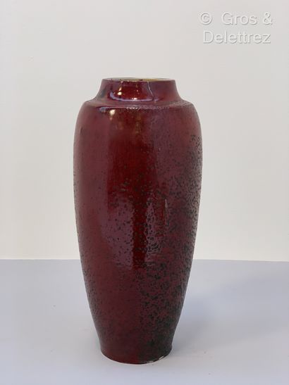 null Travail Francais 1900


Vase balustre à col étroit en porcelaine émaillée sang...