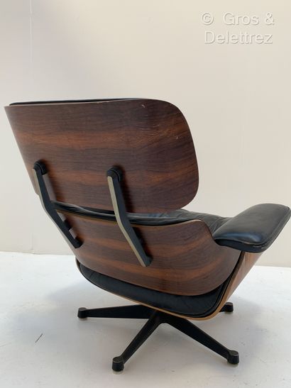 null Charles EAMES (1907-1978) & Ray EAMES (1912-1988)


Fauteuil 670 dit Lounge...