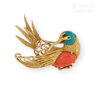 Travail italien des années 1960 Broche « Oiseau » en or jaune 750 millièmes ajouré,...