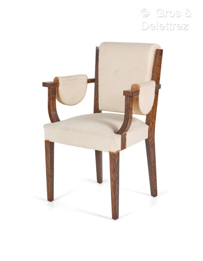 Eugène PRINTZ (1889-1948) Fauteuil en bois de palmier.
Vers 1934.
H : 95 / L : 65...