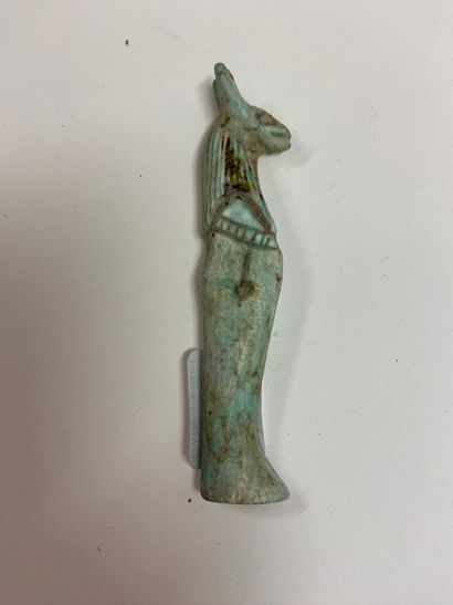 null EGYPTE. Amulette vernissée bleue figurant Anubis

Haut : 8 cm