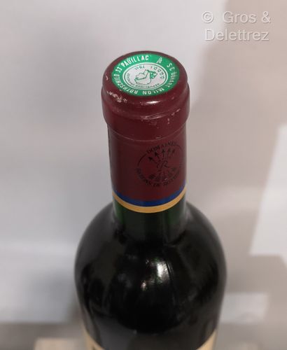 null 1 bouteille Château DUHART MILON - 4e Gcc Pauillac 1993 Etiquette légèrement...