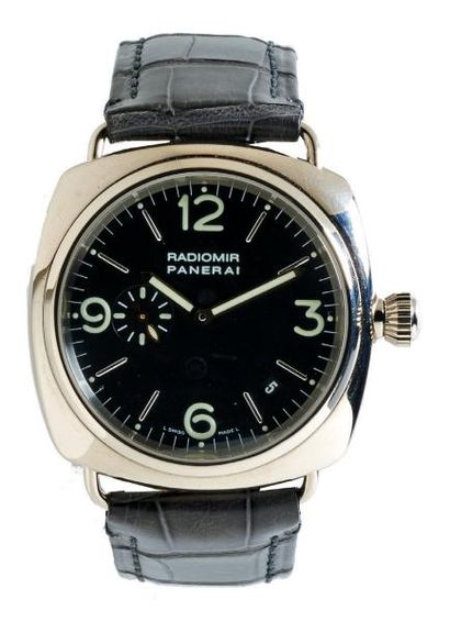 PANERAI RADIOMIR N° C140/500 Vers 2000 Montre bracelet en or gris. Boîtier coussin....