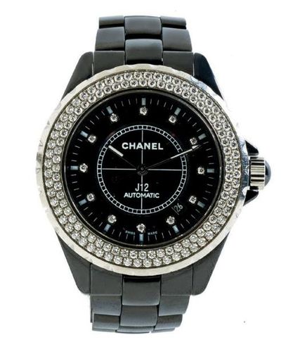 CHANEL J12 Vers 2007 Montre bracelet en céramique noire. Boîtier rond, couronne vissée....