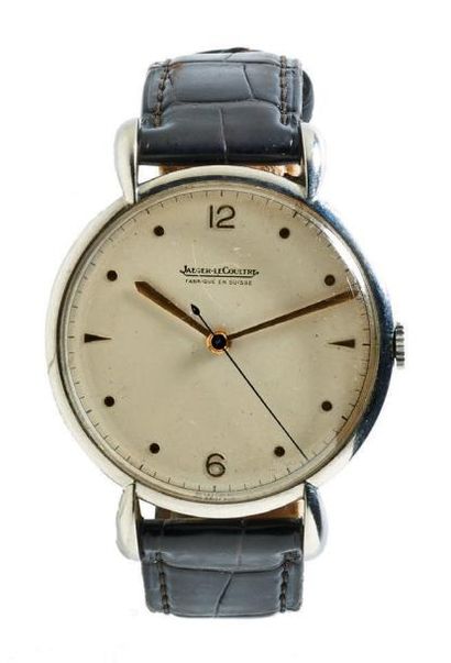 JAEGER LECOULTRE Vers 1950 Grande montre bracelet en acier. Boîtier rond, anses goutte...
