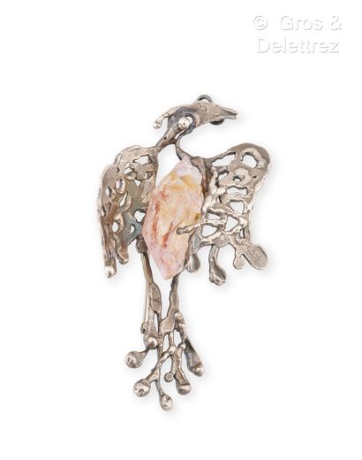 null Sabine LE GUYADER
Broche-pendentif « Oiseau » en métal retenant un cristal de...